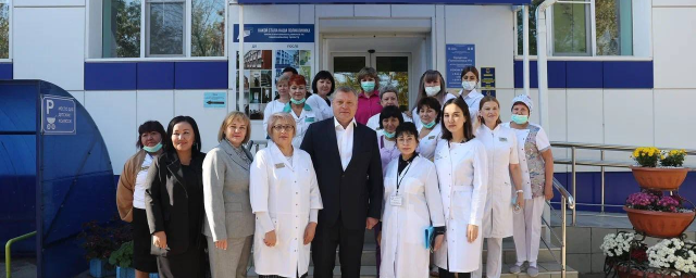АСТРАХАНЬ. Губернатор Астраханской области проверил обновленное детское отделение поликлиники в поселке Янг-Аул
