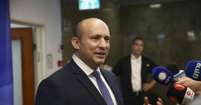 Бывшего премьер-министра Израиля возмутил вопрос о судьбе палестинских детей