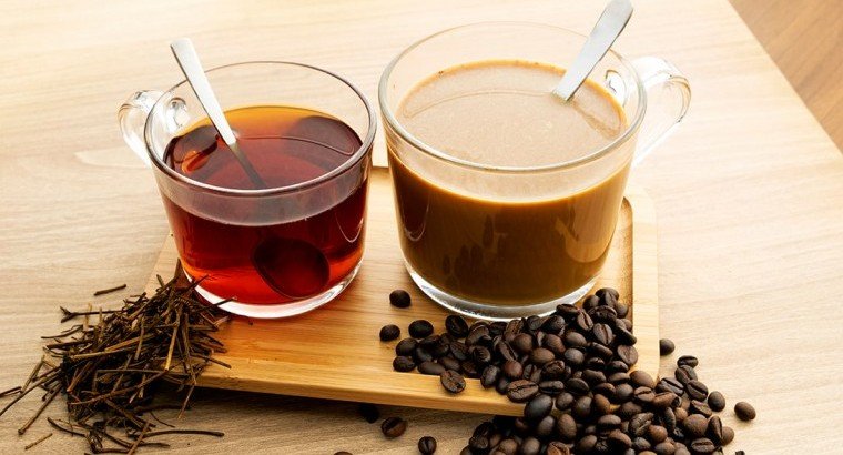 Выяснилось: употребление сахара в кофе и чай не влияет на состояние здоровья