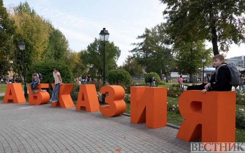 АБХАЗИЯ. На Новый год в Абхазию - россияне активно бронируют туры