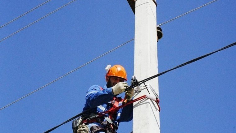ЧЕЧНЯ. АО «Чеченэнерго» вынесло участок линии электропередачи из оползневой зоны