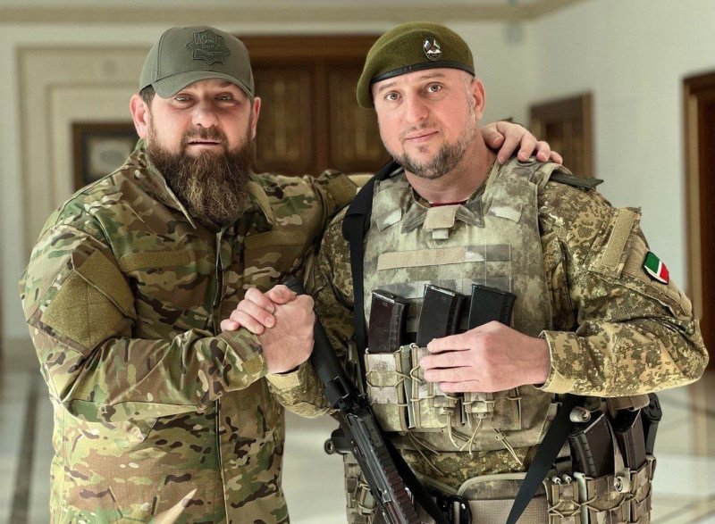 ЧЕЧНЯ. Командиру спецназа "Ахмат" А. Алаудинову присвоено  звание «Герой Чеченской Республики»