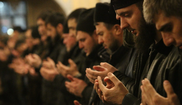ЧЕЧНЯ. В Чечне продолжают совершать массовые тахаджуд-намазы за мусульман Палестины