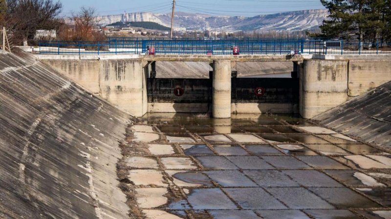 КРЫМ. Предприятия Крыма готовят коллективный иск к Украине о водной блокаде полуострова