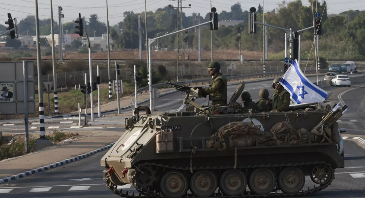 На севере Газы от попадания ракеты в БТР погибло девять израильских солдат