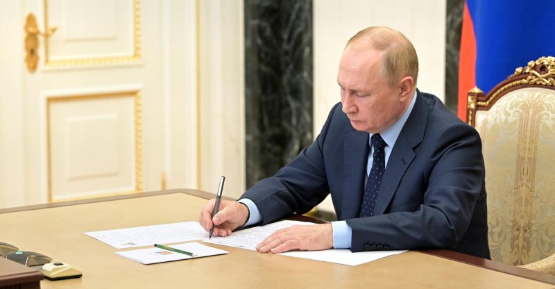 Президент РФ подписал Указ о возможности обмена активов замороженных за рубежом и в России