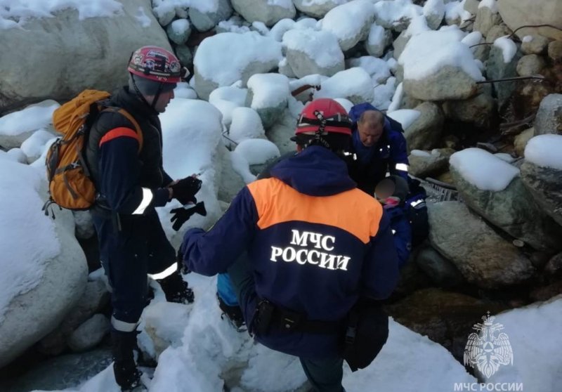 В Северной Осетии мужчина выжил после падения с 30-метровой высоты