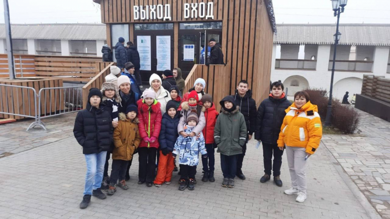 АСТРАХАНЬ. Детям участников СВО из Астраханской области дарят новогодние подарки от губернатора