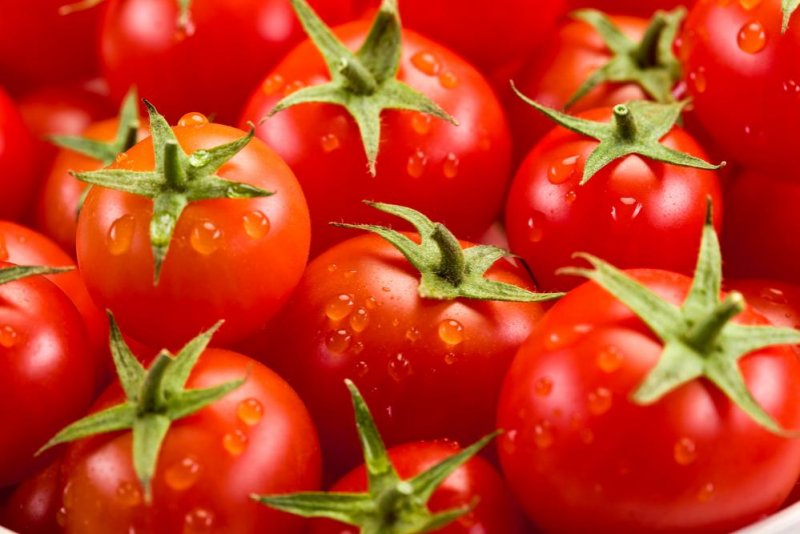 АСТРАХАНЬ. В Астраханскую область начали тоннами завозить зарубежные помидоры