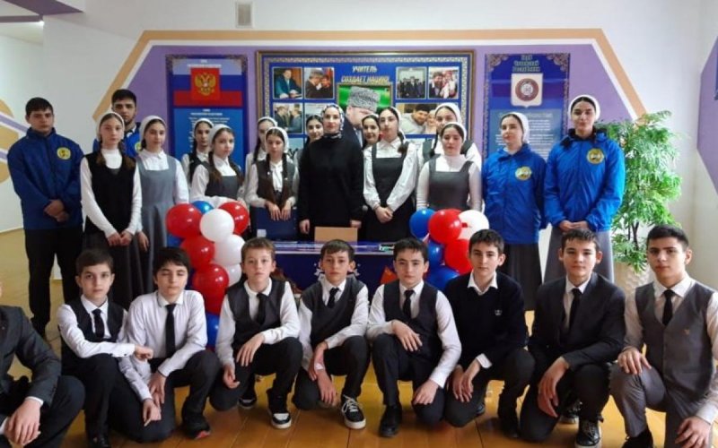 ЧЕЧНЯ. В чеченских школах открыли новые «Парты Героя»