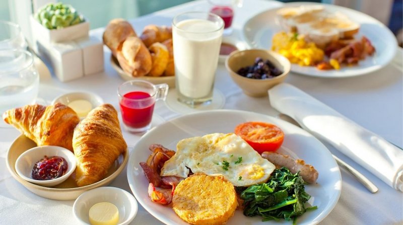 Диетолог Янг предупредила о вреде отказа от завтрака