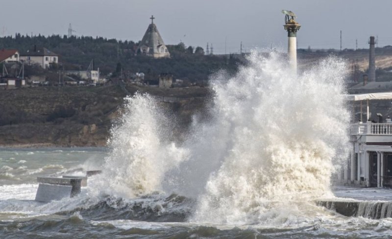 Горожане очистят Севастополь от последствий шторма