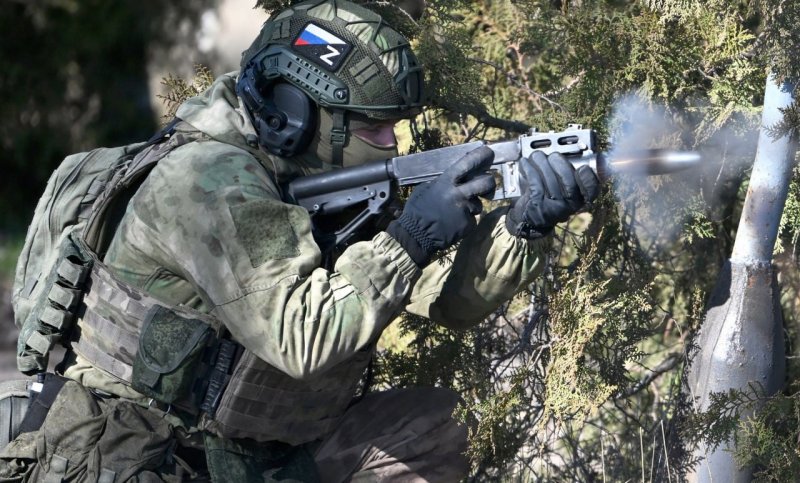 Командующий сухопутными войсками  Украины заявил о наступлении российской армии по всему фронту