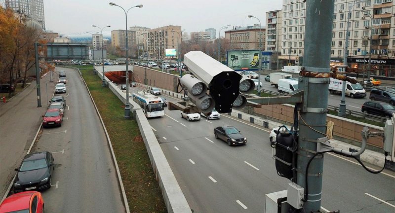 РОСТОВ. В Ростове камеры будут отслеживать нарушения правил парковки автотранспорта вдоль дорог
