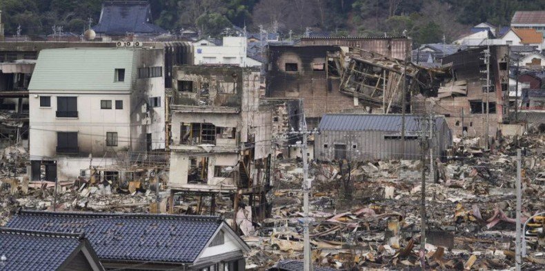 Число погибших при серии землетрясений в Японии выросло до 168