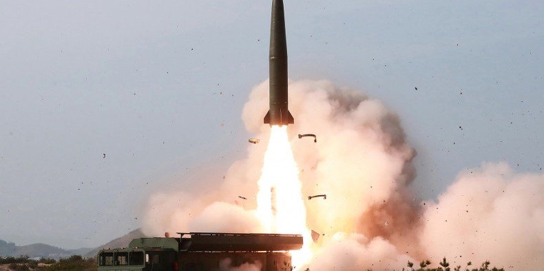Северная Корея выпустила около 200 артиллерийских снарядов в сторону островов Южной Кореи