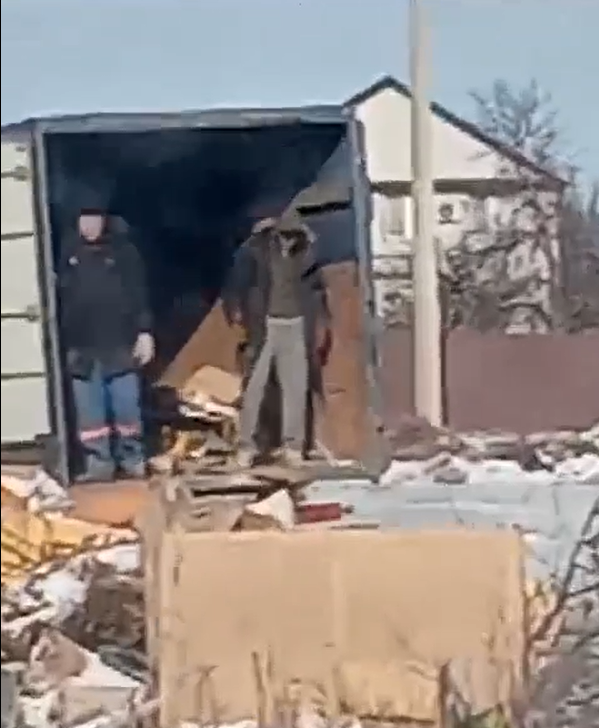 АСТРАХАНЬ. Астраханцу придется заплатить штраф за выбрасывание мусора на почву