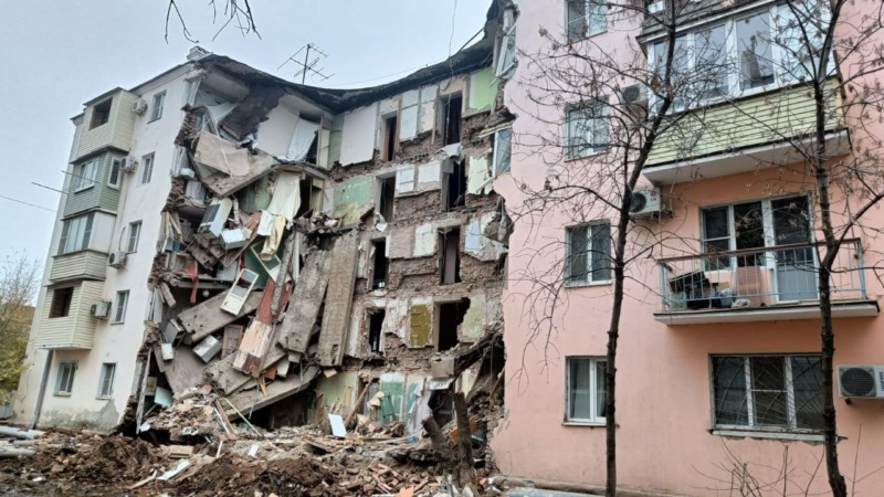 АСТРАХАНЬ. Астраханские власти хотят возвести новый дом на месте рухнувшей пятиэтажки