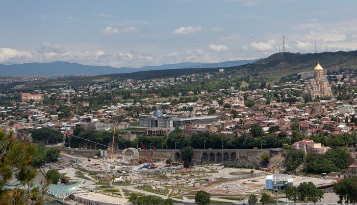 ГРУЗИЯ. Проект SCANTBILISI рассказывает о памятниках Тбилиси через QR-коды
