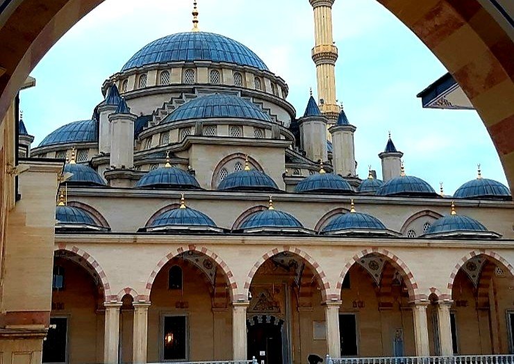 Три мечети Чечни, которые впечатляют