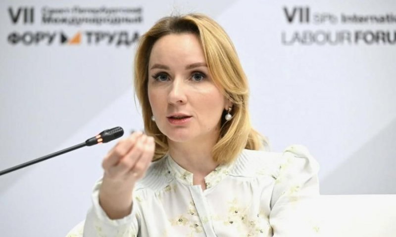 Выяснилсь: Украина преследует тех, кто взял под опеку детей из ДНР и ЛНР