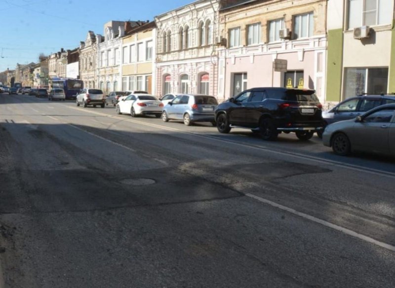 АСТРАХАНЬ. Озвучены планы на «ямочный» ремонт дорог Астрахани