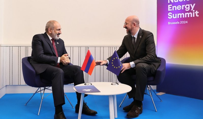 АЗЕРБАЙДЖАН. Премьер Армении и председатель Евросовета обсудили вопросы сотрудничества