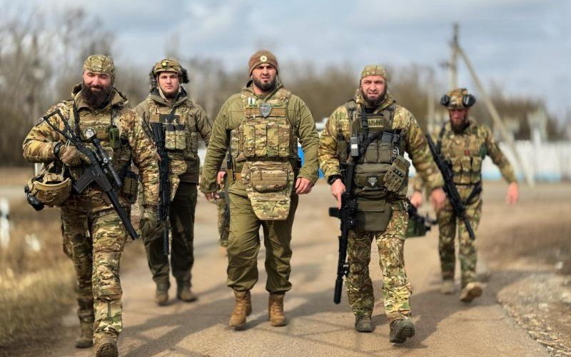 ЧЕЧНЯ. Чеченский боец обратился к евроичкерийским боевикам