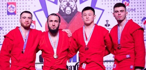 ЧЕЧНЯ. Шейх-Мансур Хабибулаев стал Чемпионом по самбо и боевому самбо в Брянске