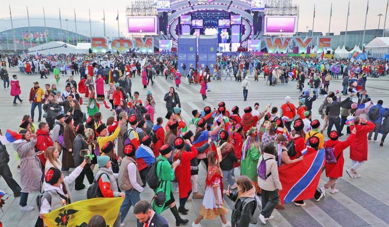 ЧЕЧНЯ. Участники  из Чеченской Республики поделились впечатлениями от Всемирного фестиваля молодежи в Сочи