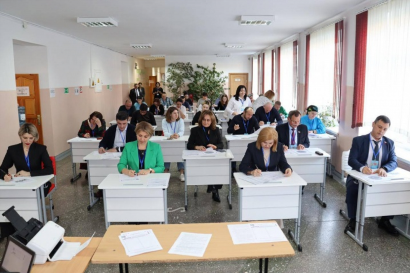 КЧР. В Карачаево-Черкесии родители и другие взрослые сдали школьный экзамен по истории