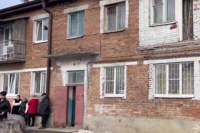 КЧР. Жильцам восьмиквартирного дома в Черкесске, где два года назад рухнул балкон, дадут новое жилье