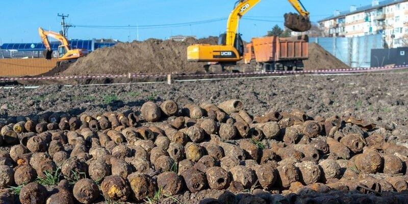 КРАСНОДАР. В Краснодарском крае во время строительства дома рабочие обнаружили около 700 боеприпасов времен ВОВ