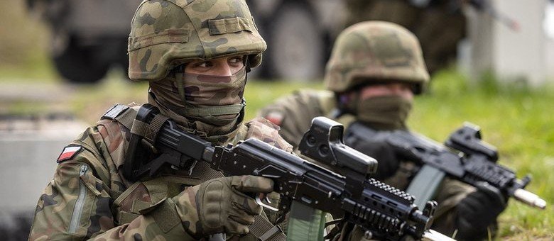 В Польше после гибели очередного солдата приостановлены военные учения