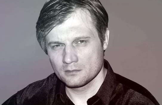 Музыкант Алексей Фомин презентовал трек «Лабиринт»