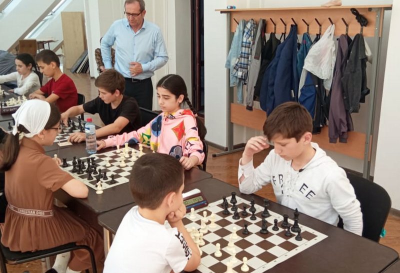 ЧЕЧНЯ. Учащиеся 1-й школы Росгвардии стали победителями регионального турнира по шахматам