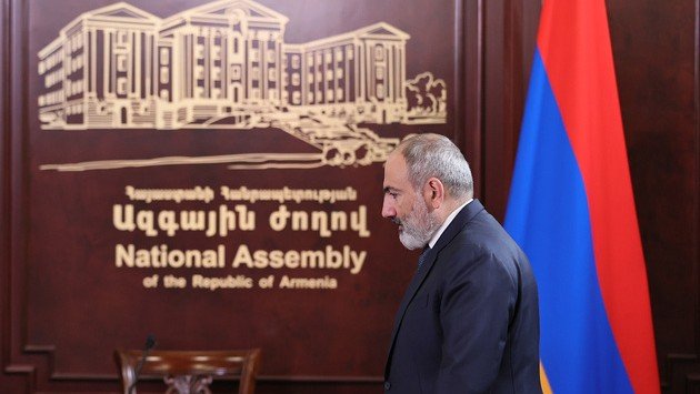 АРМЕНИЯ. День дураков в Армении отметили отставкой Пашиняна