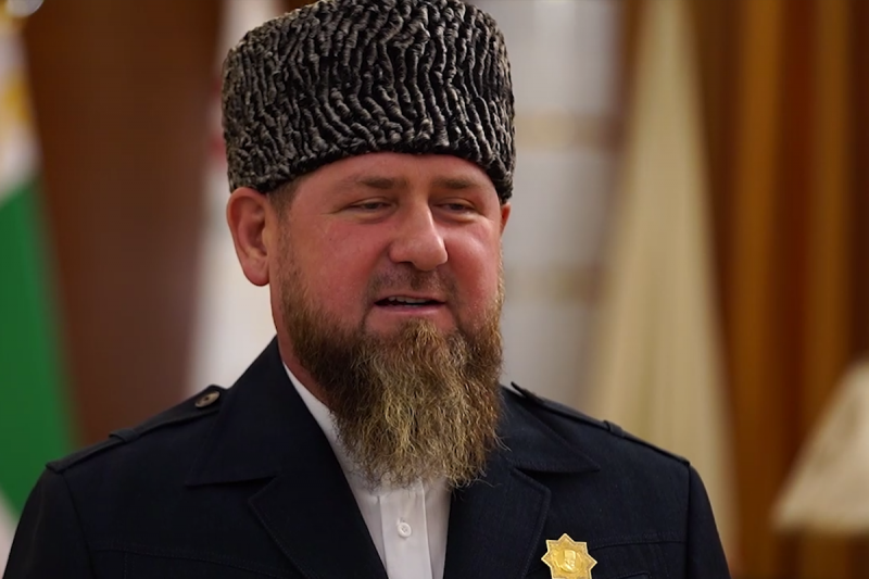 ЧЕЧНЯ. В Чечне в честь Рамадана жителям помогли продуктами, скотом и даже квартирами