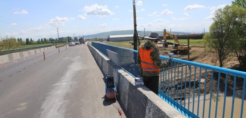 ЧЕЧНЯ. В Гудермесском районе ремонтируют мост через реку Сунжа