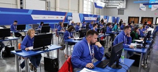 Долю IT-отрасли в ВВП России в 2023 году оценили в 1,96%