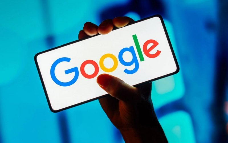 Google интегрирует ИИ-ответы в поисковик