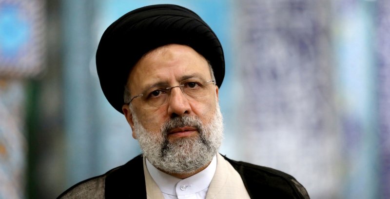 Посол Ирана назвал причиной крушения вертолета с Раиси метеоусловия
