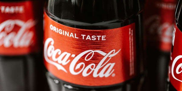 Американский производитель безалкогольных напитков "Coca-Cola" возвращается в Россию