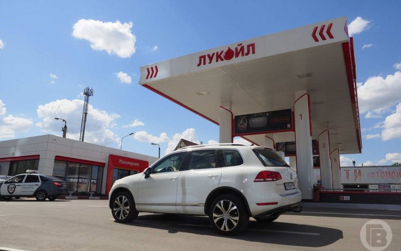ВОЛГОГРАД. В области резко выросли цены на бензин