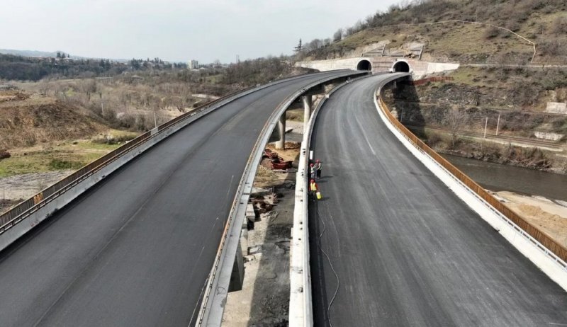ГРУЗИЯ.  Грузия продолжит строить новые дороги