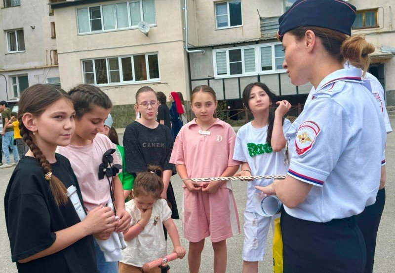 КБР. Полицейские региона приняли участие в акции «Ребята с нашего двора»