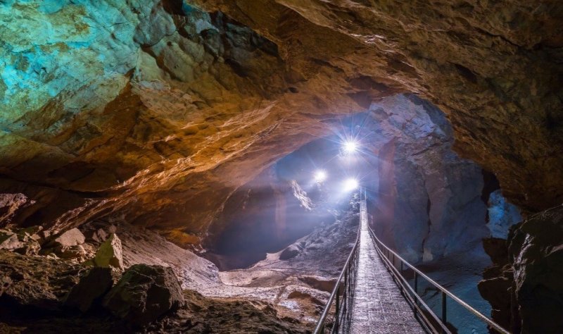 АБХАЗИЯ. Новоафонская пещера в Абхазии получит новую железную дорогу