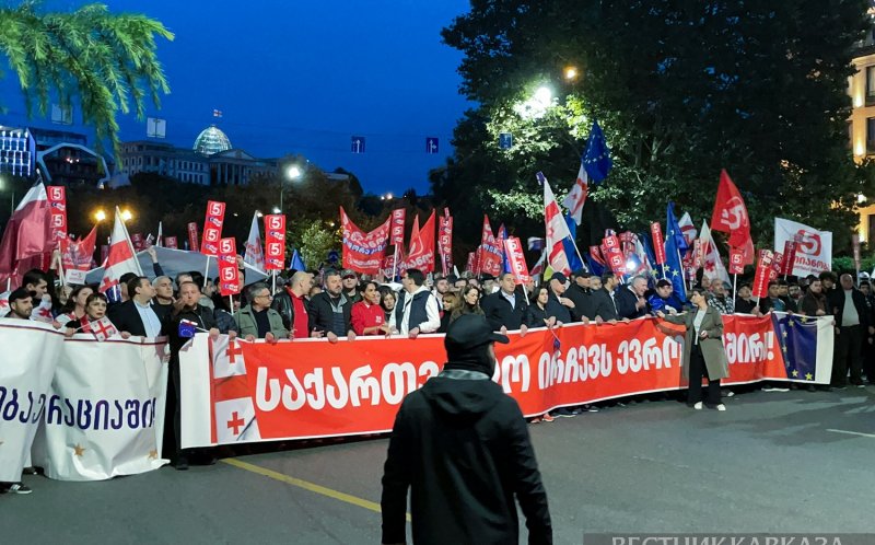 ГРУЗИЯ.  Грузинская оппозиция готовится к митингу у парламента в Тбилиси