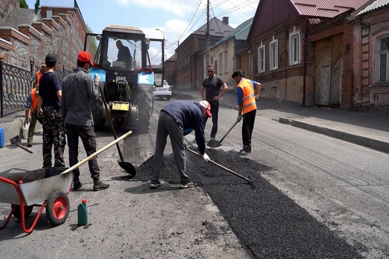 С. ОСЕТИЯ. В текущем году на ремонт дорог Владикавказа будет направлено более 700 млн рублей