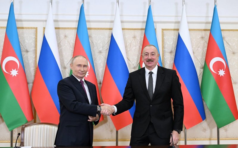 АЗЕРБАЙДЖАН. Владимир Путин сердечно поздравил Ильхама Алиева с 80-летним юбилеем Великой Победы